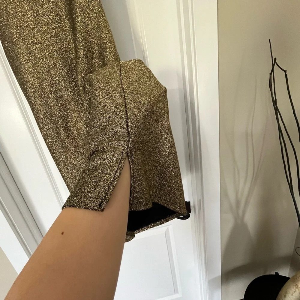 TOPSHOP Women Gold Top - Picture 2 of 4